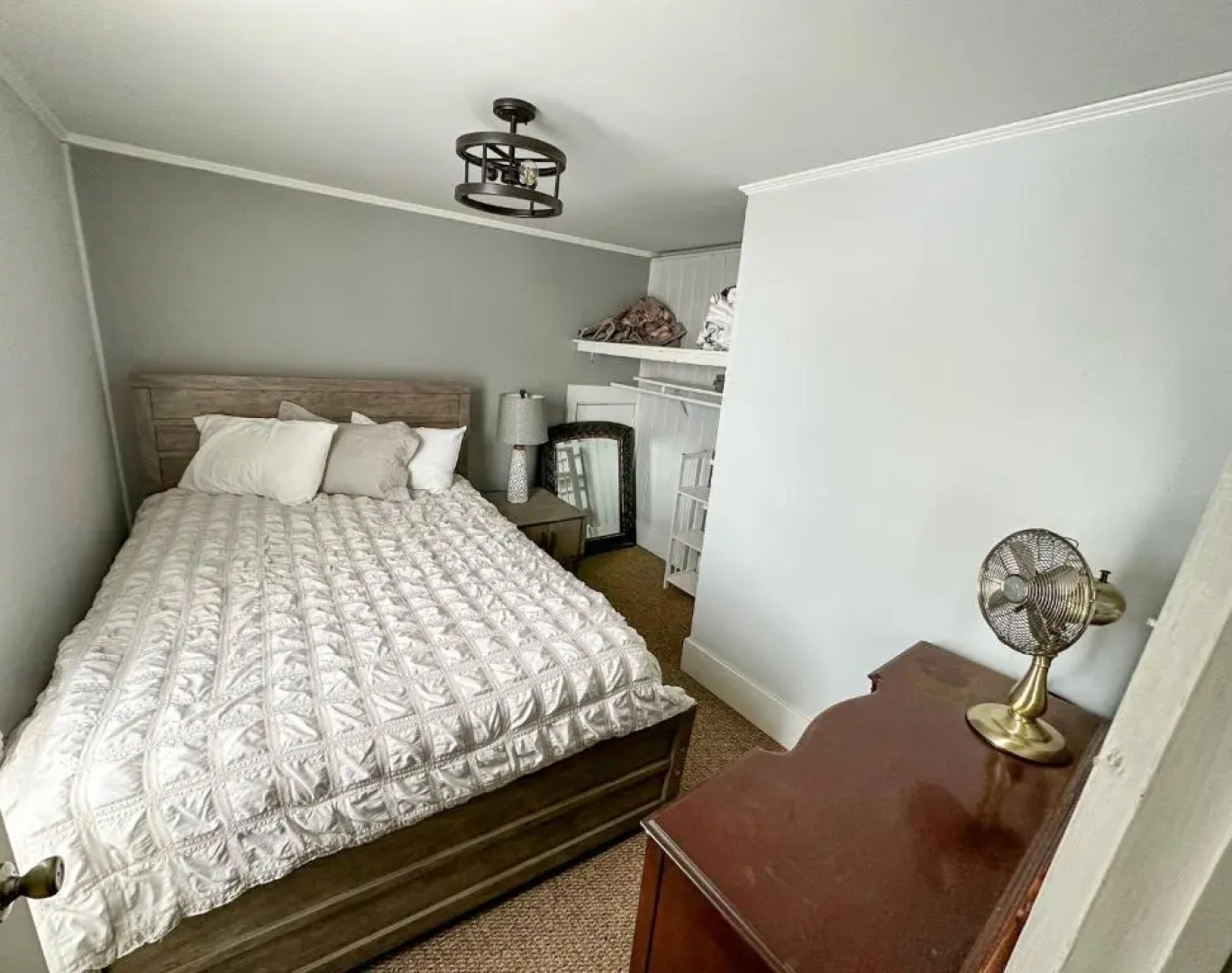 The Kelly House - 4 BR Historic Lodge - Downtown