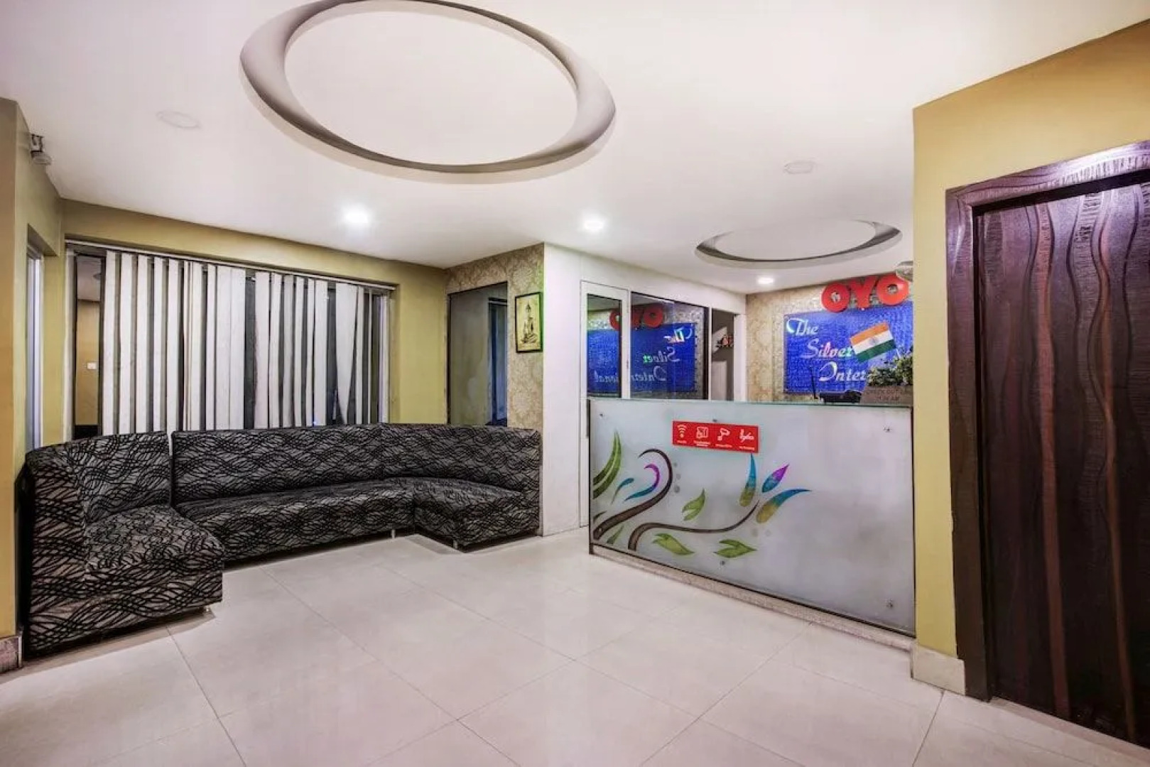 OYO 5968 The Silver International