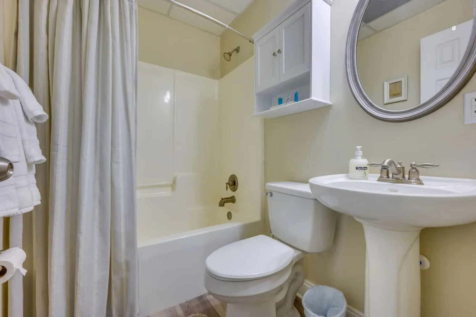 Waterfront Eatonton Escape w/ Private Hot Tub!