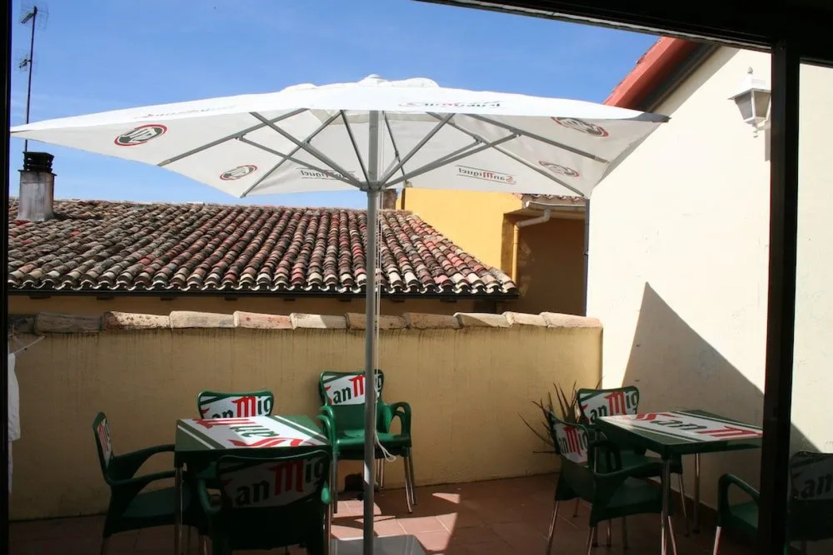 La Bodega Del Camino - Hostel