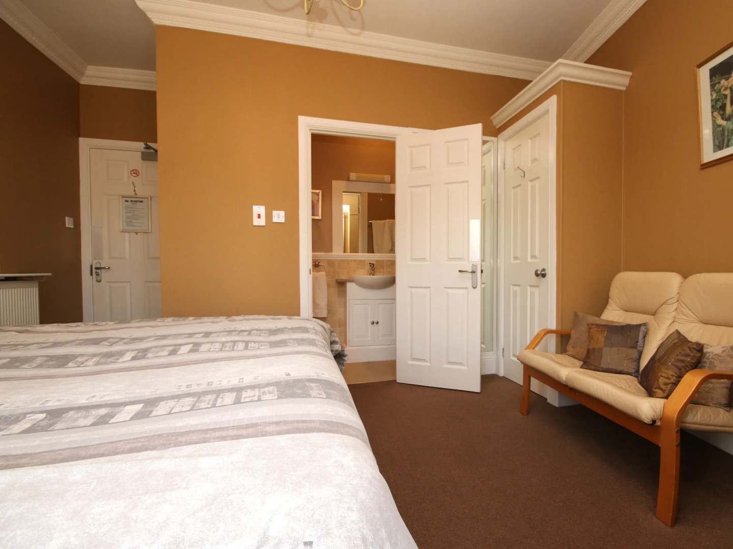 The Courtyard Guest House