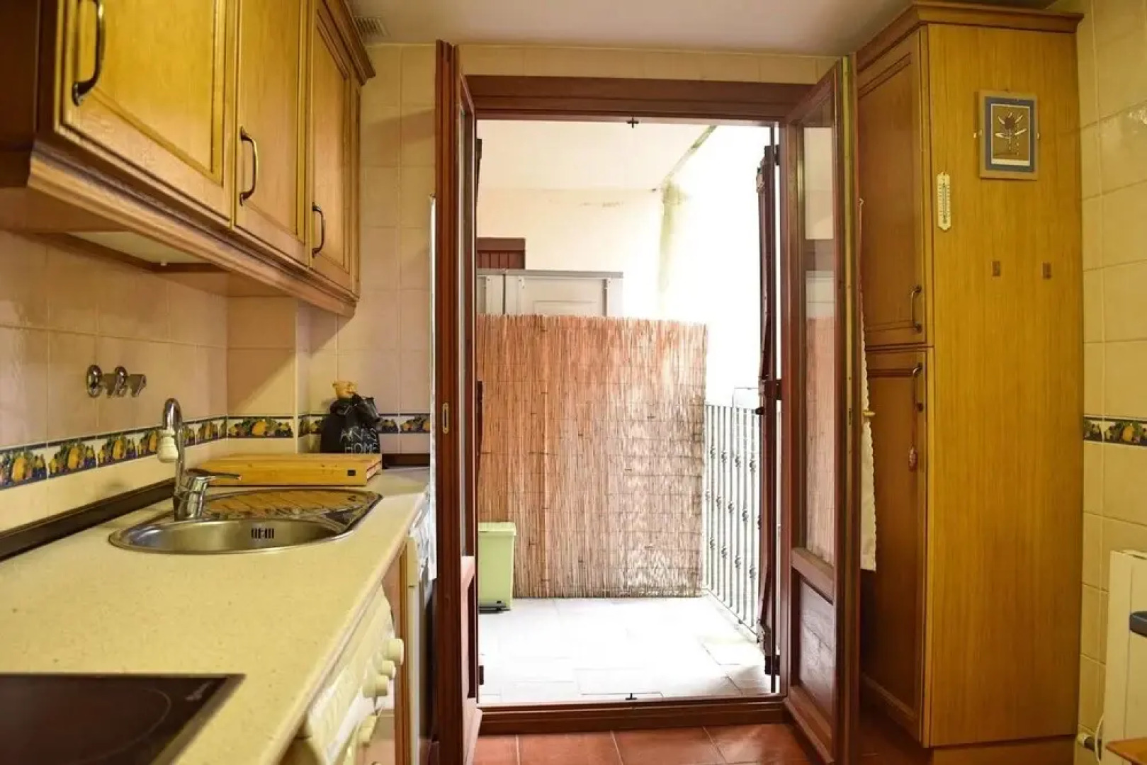 Arás Home. Gran Cocina, Terraza y Garaje