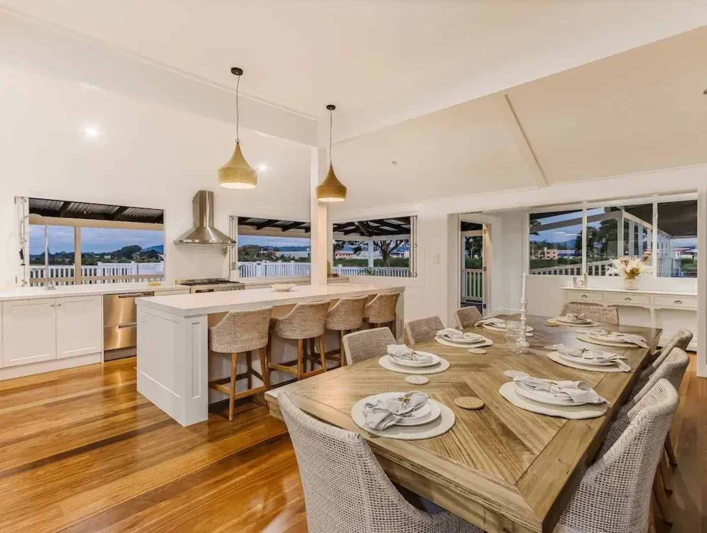 Hamptons White House