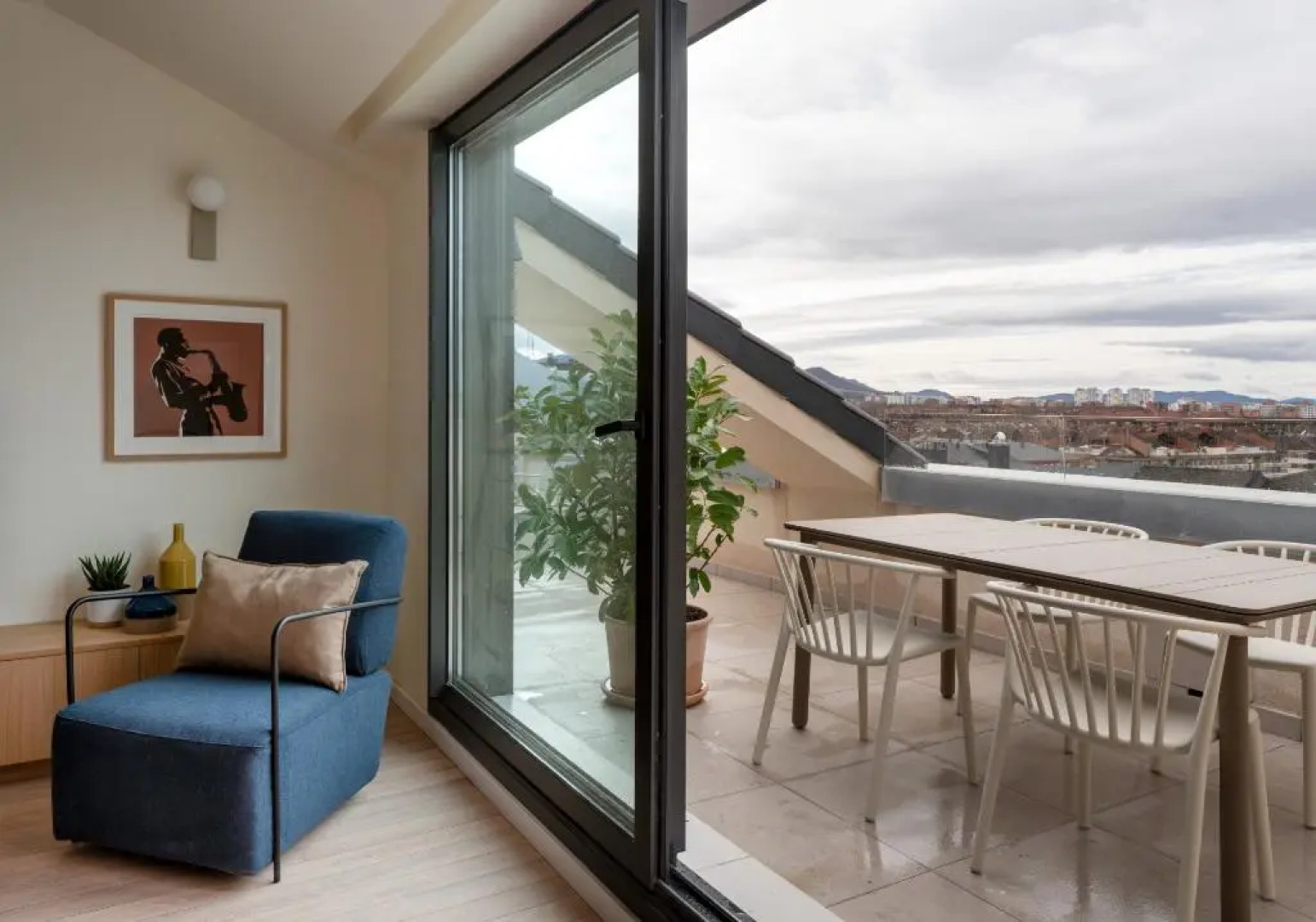 Aparthotel Libere Vitoria