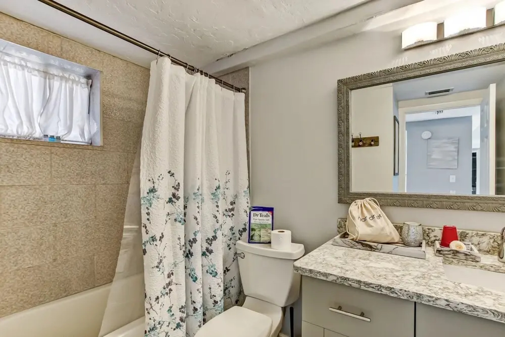 Oceanfront on the Beach - Pool