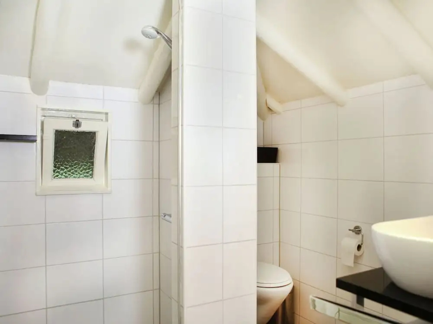 Charming Holiday Home in Hellendoorn Amidst the Forest