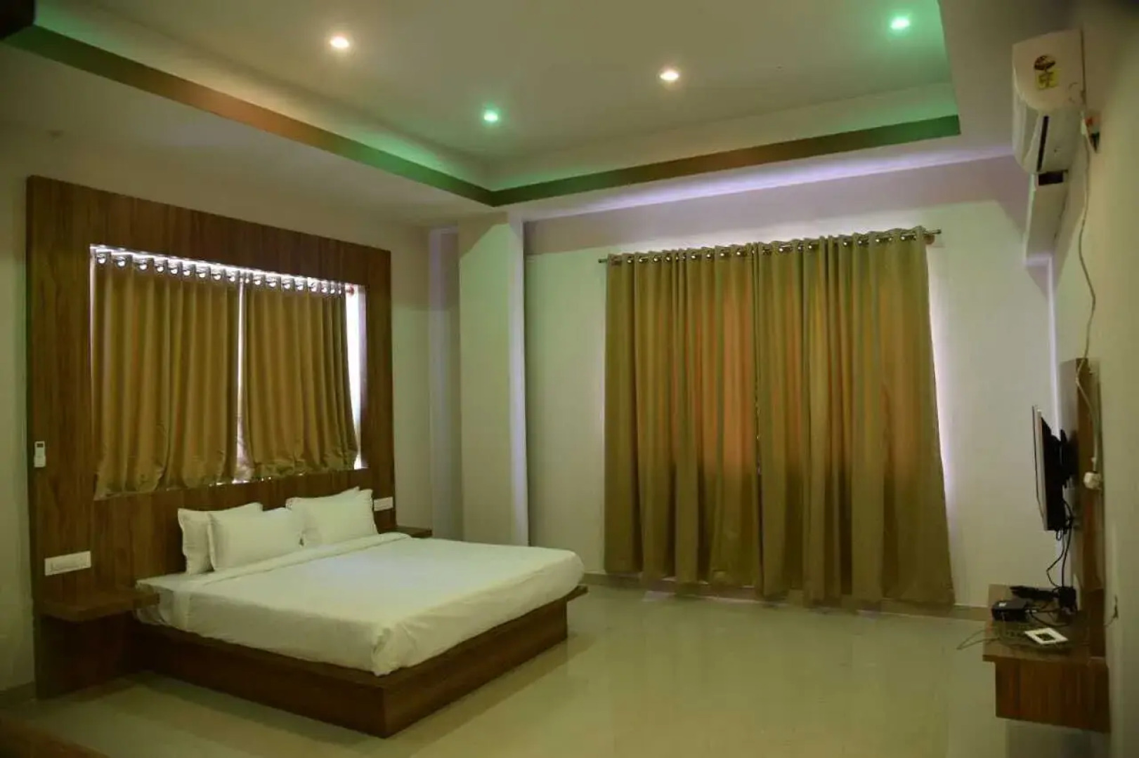 Sagayi International Resort