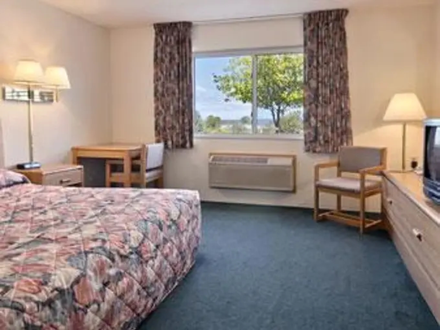 Super 8 Motel - Petoskey