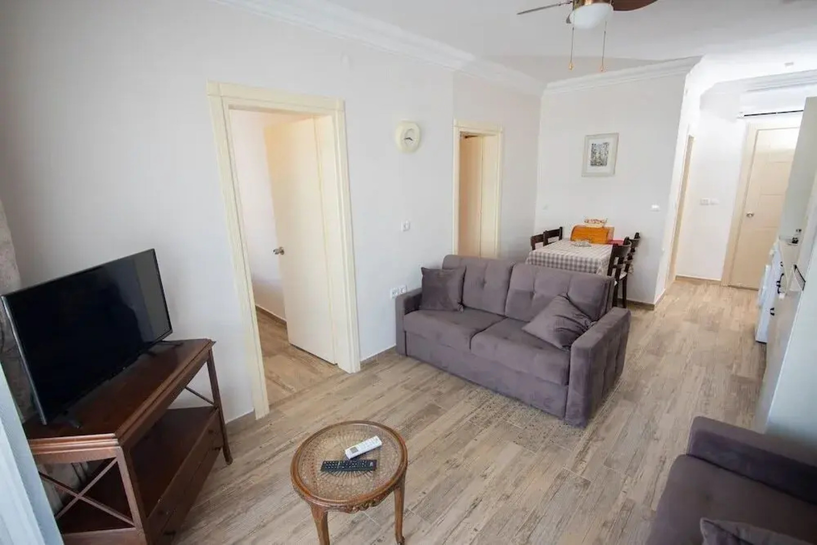 Diplomat 2 Hotel and Apartments