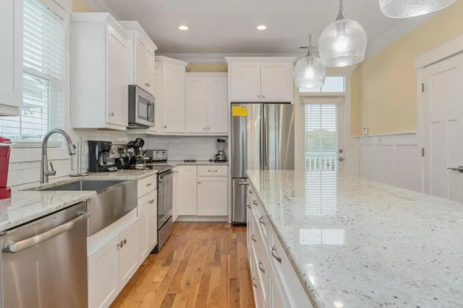 Alpha Breeze by Oak Island Accommodations