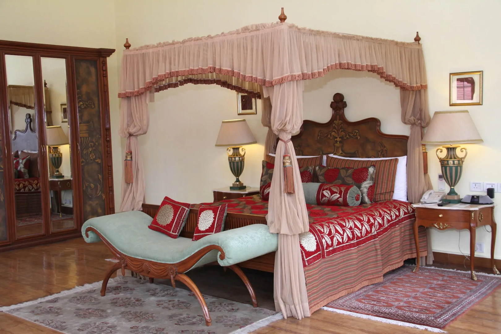 The Lalit Grand Palace Srinagar