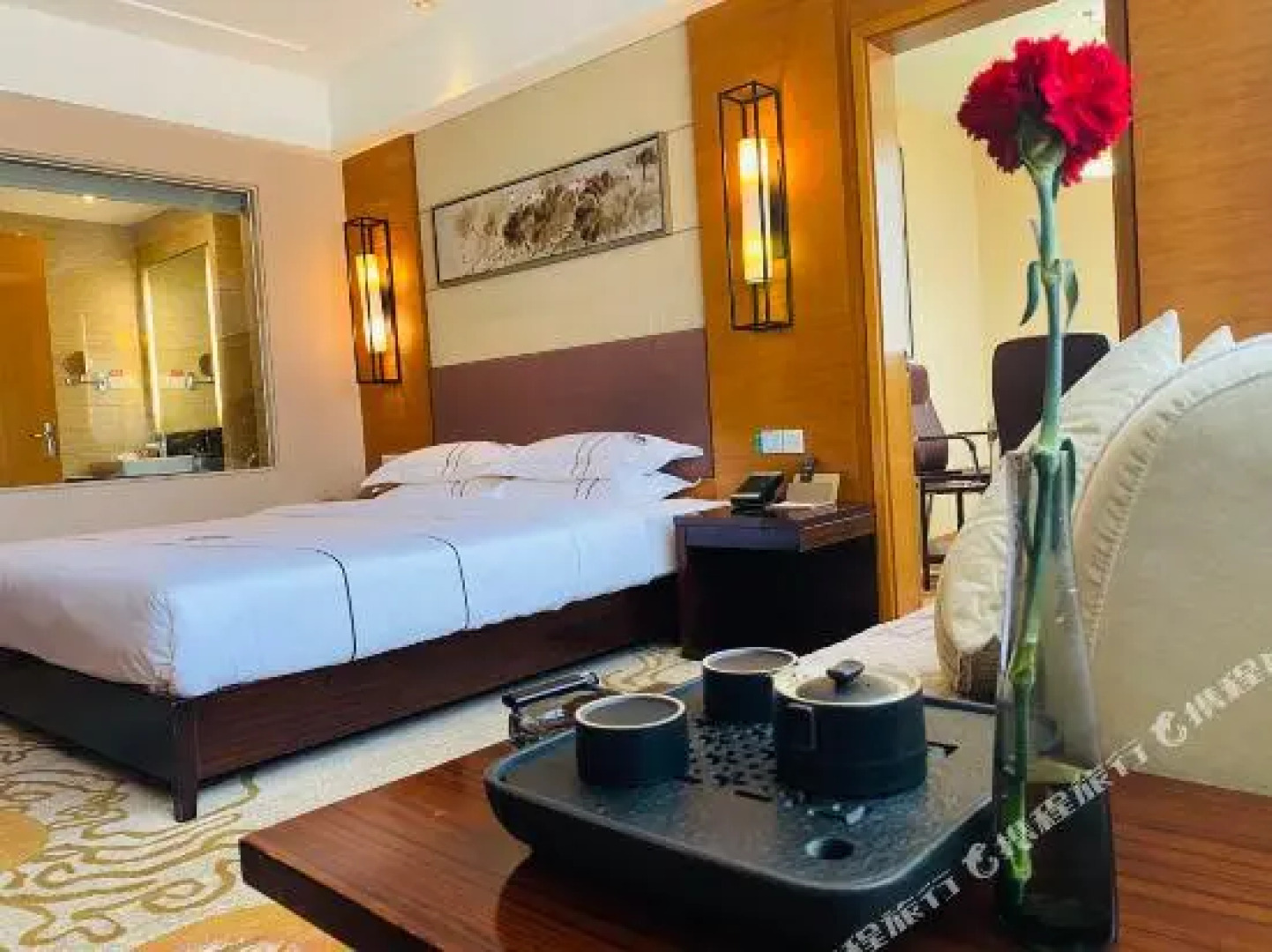 Zhaotong Purple Light Hotel