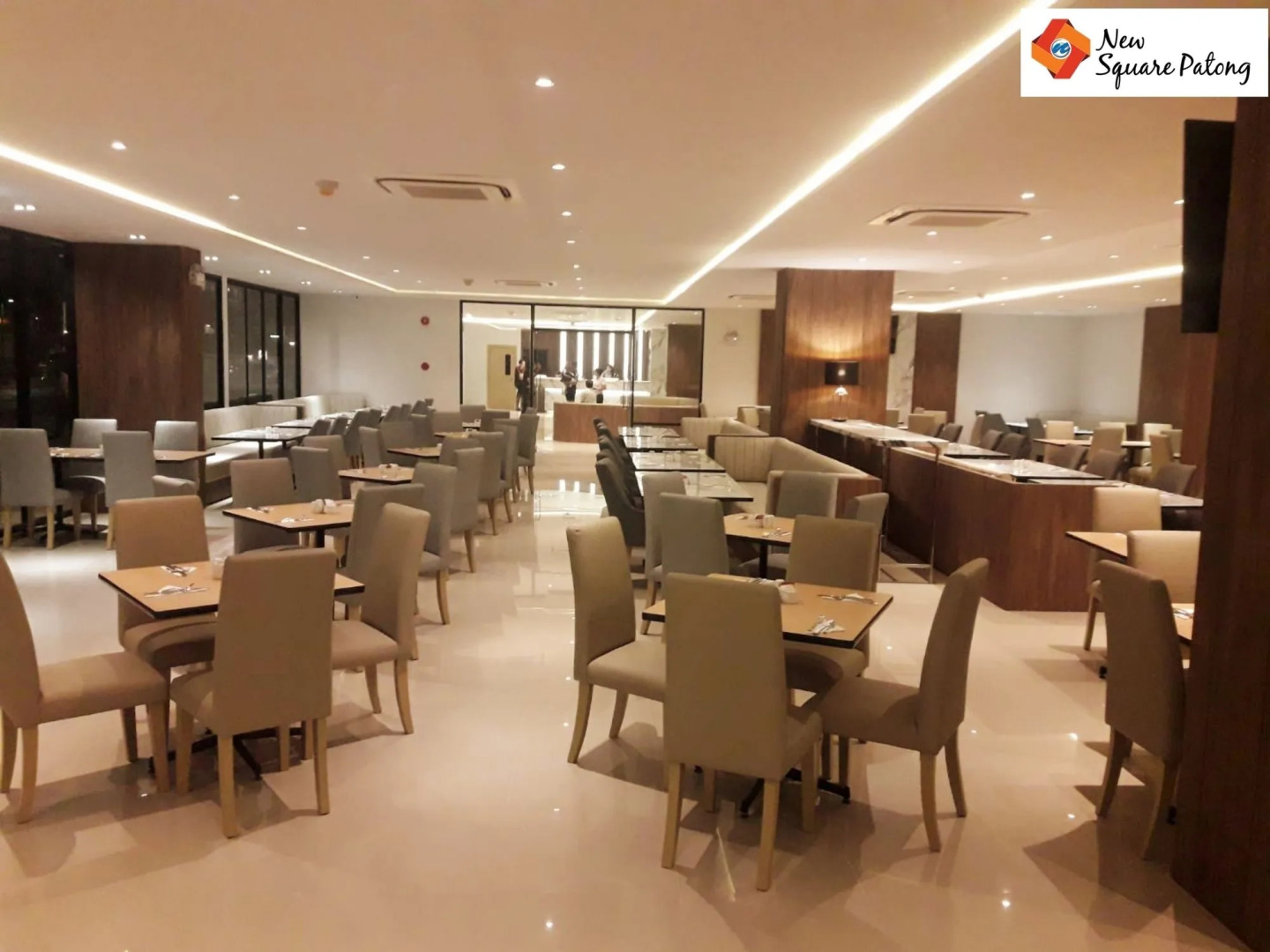 New Square Patong Hotel