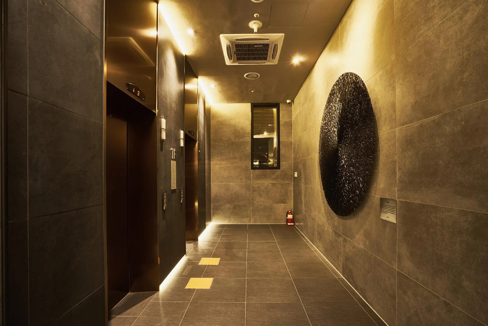 Royal Emporium Incheon Airport Hotel