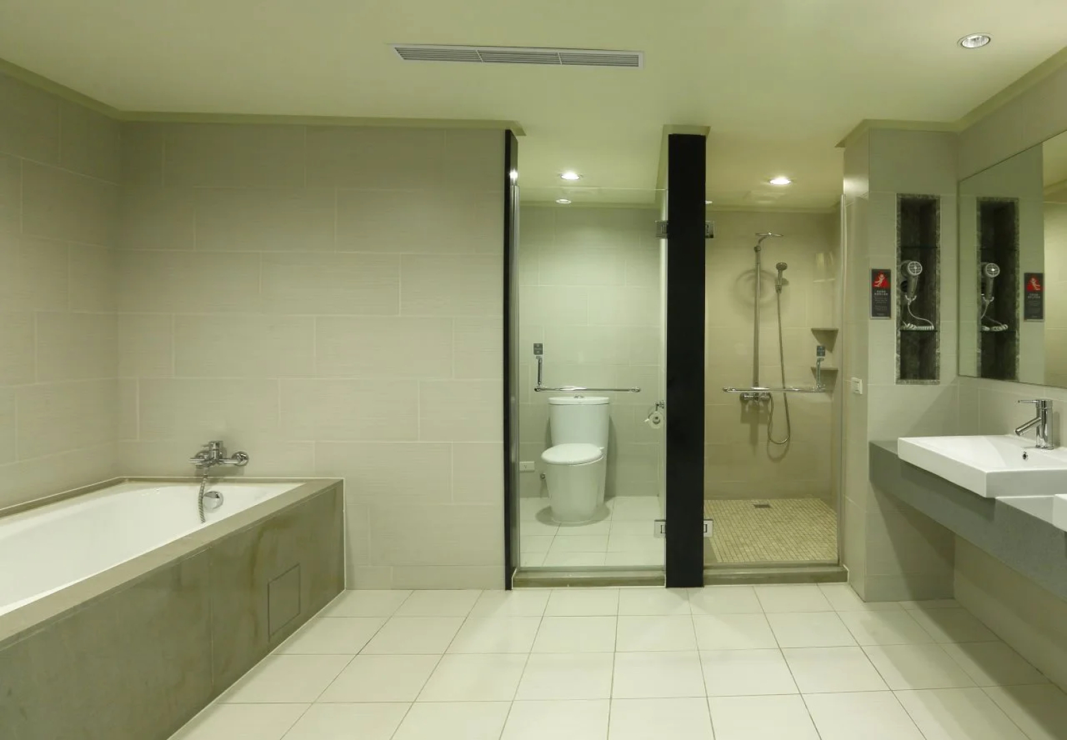 Urban Hotel 33
