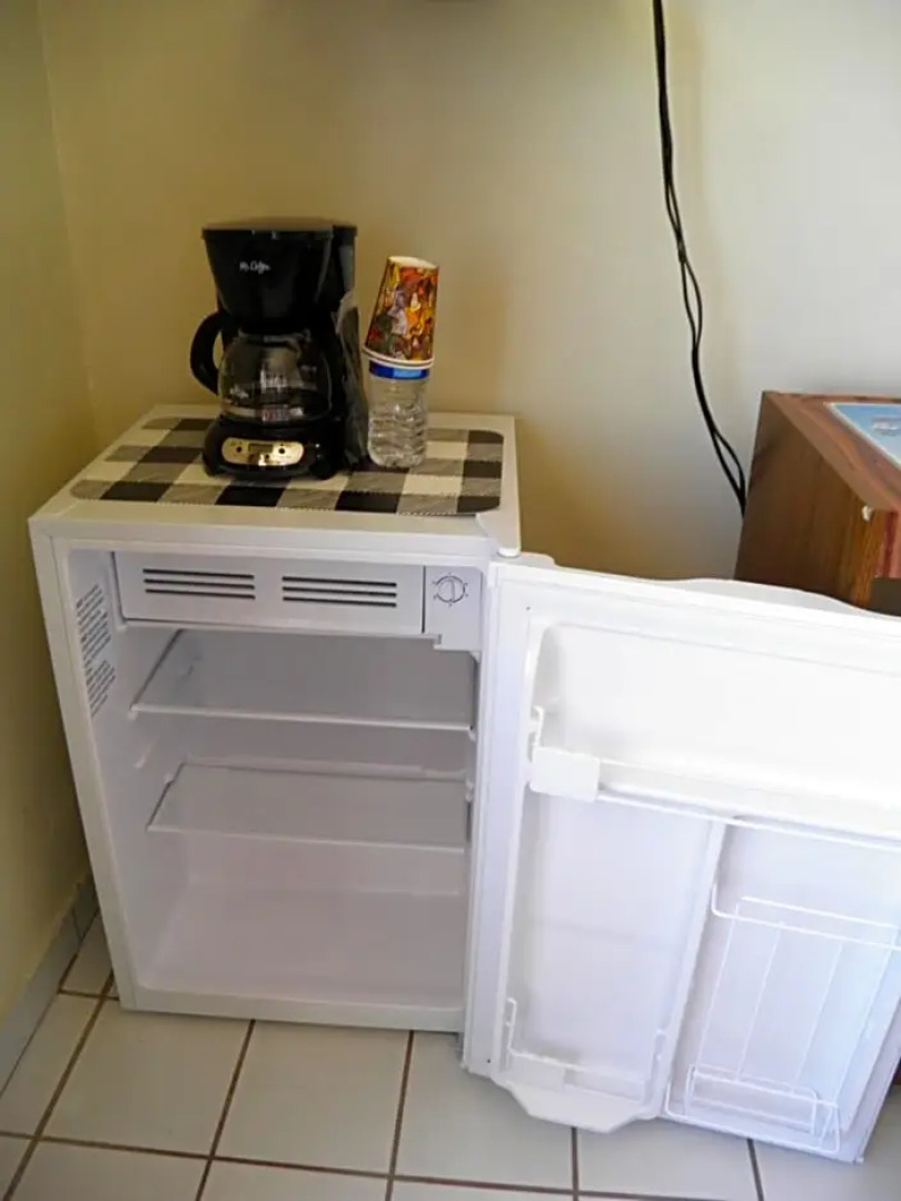 #52 Bungalow Seaside Hotel & Victors RV Park