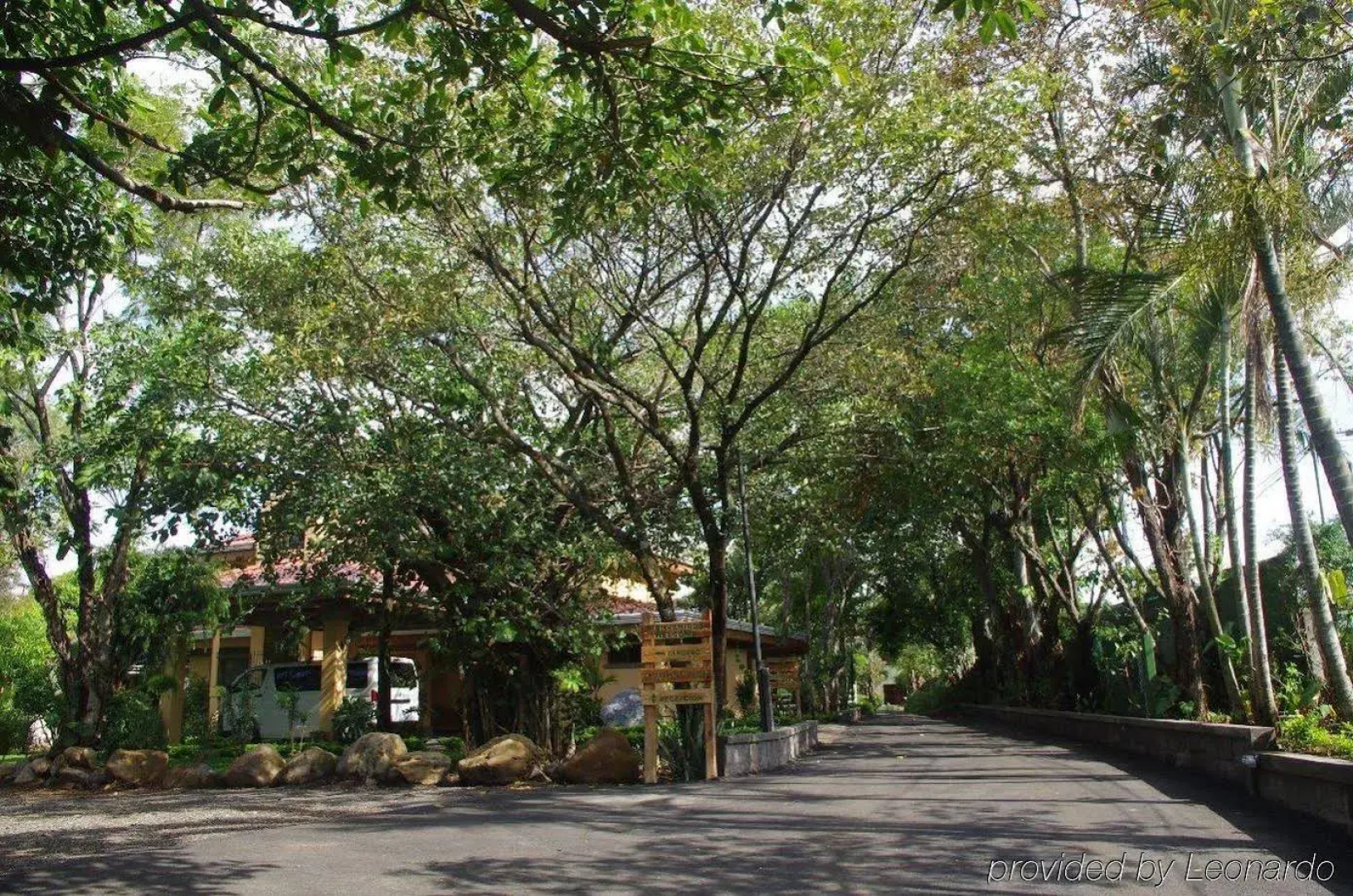 Hotel Robledal