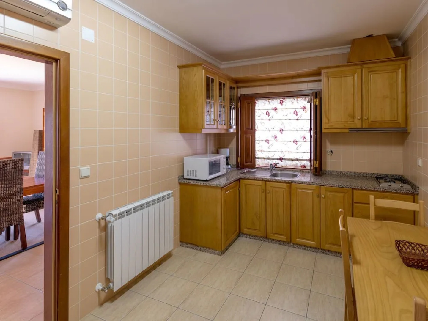 Cozy Cottage in Vila Flor With Swimming Pool