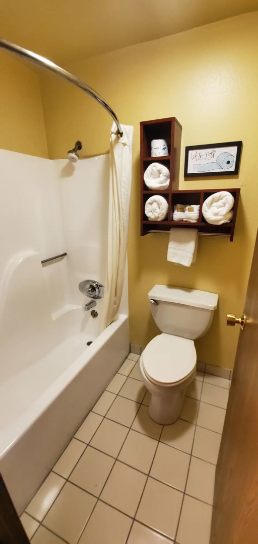 Cottonwood Inn and Conference Center