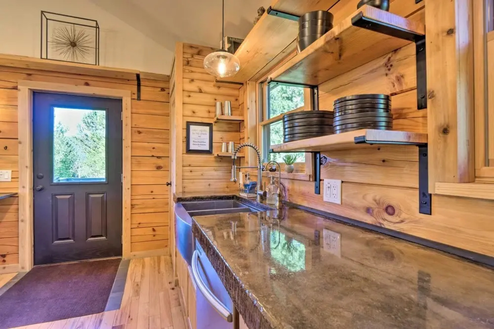 24-0132 Alma Retreat w/ Deck: 17 Mi to Skiing