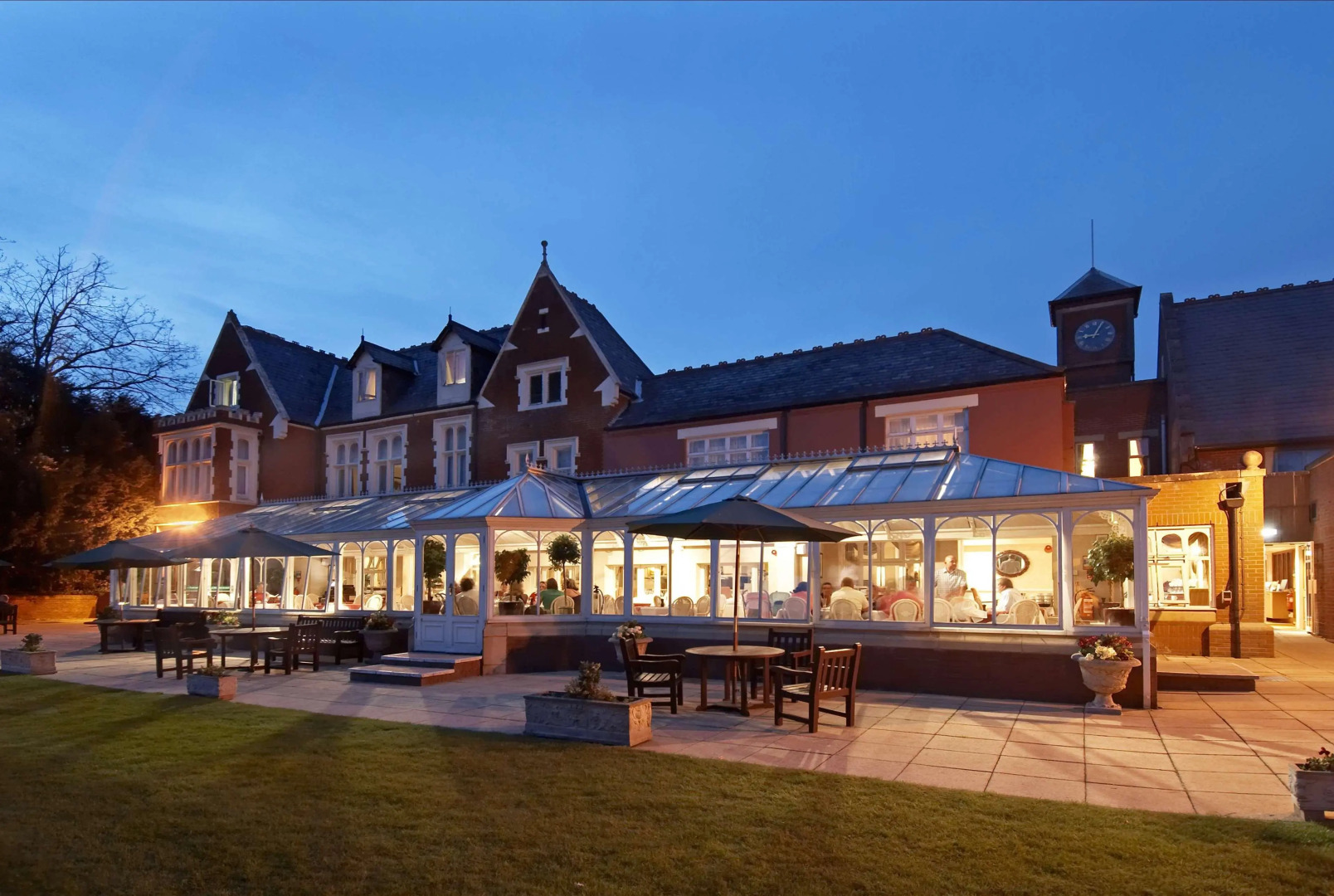 DoubleTree by Hilton St. Anne's Manor