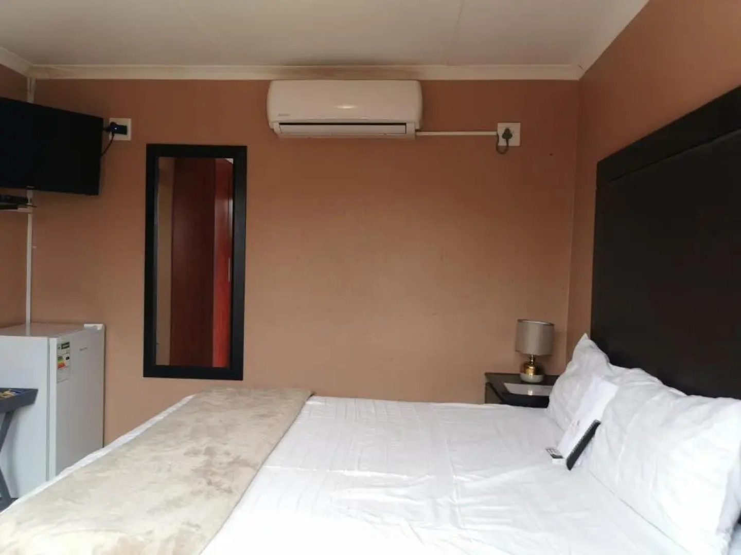 Thavhani Guest House