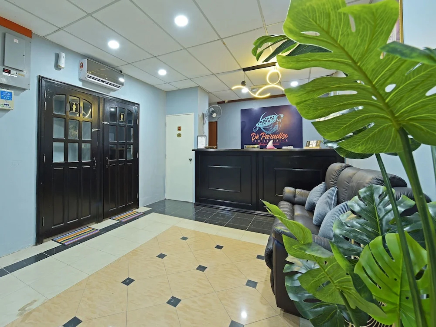 OYO 90672 De Paradise Turtle Hotel