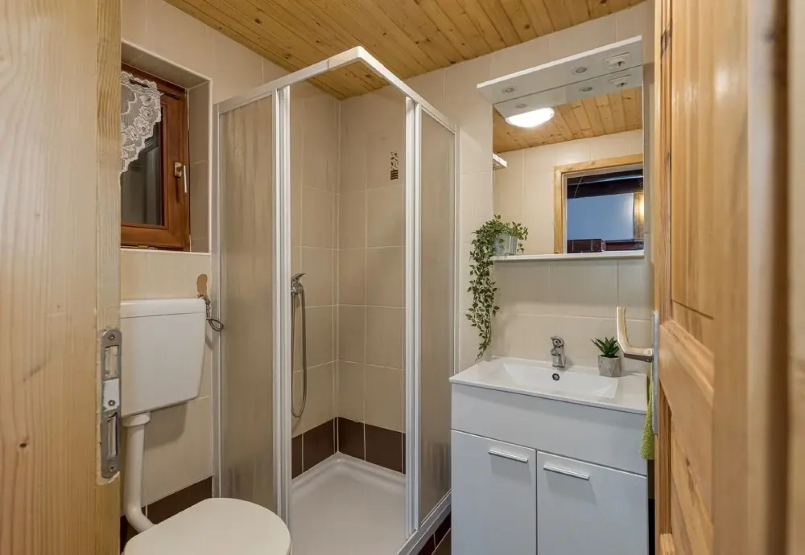 Chalet Snowflake IIa 20m From Ski Trail