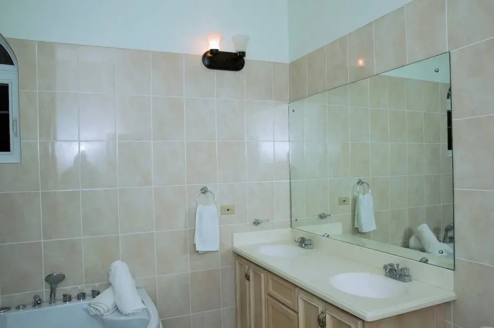 3 bdrm Town House at Runaway Bay