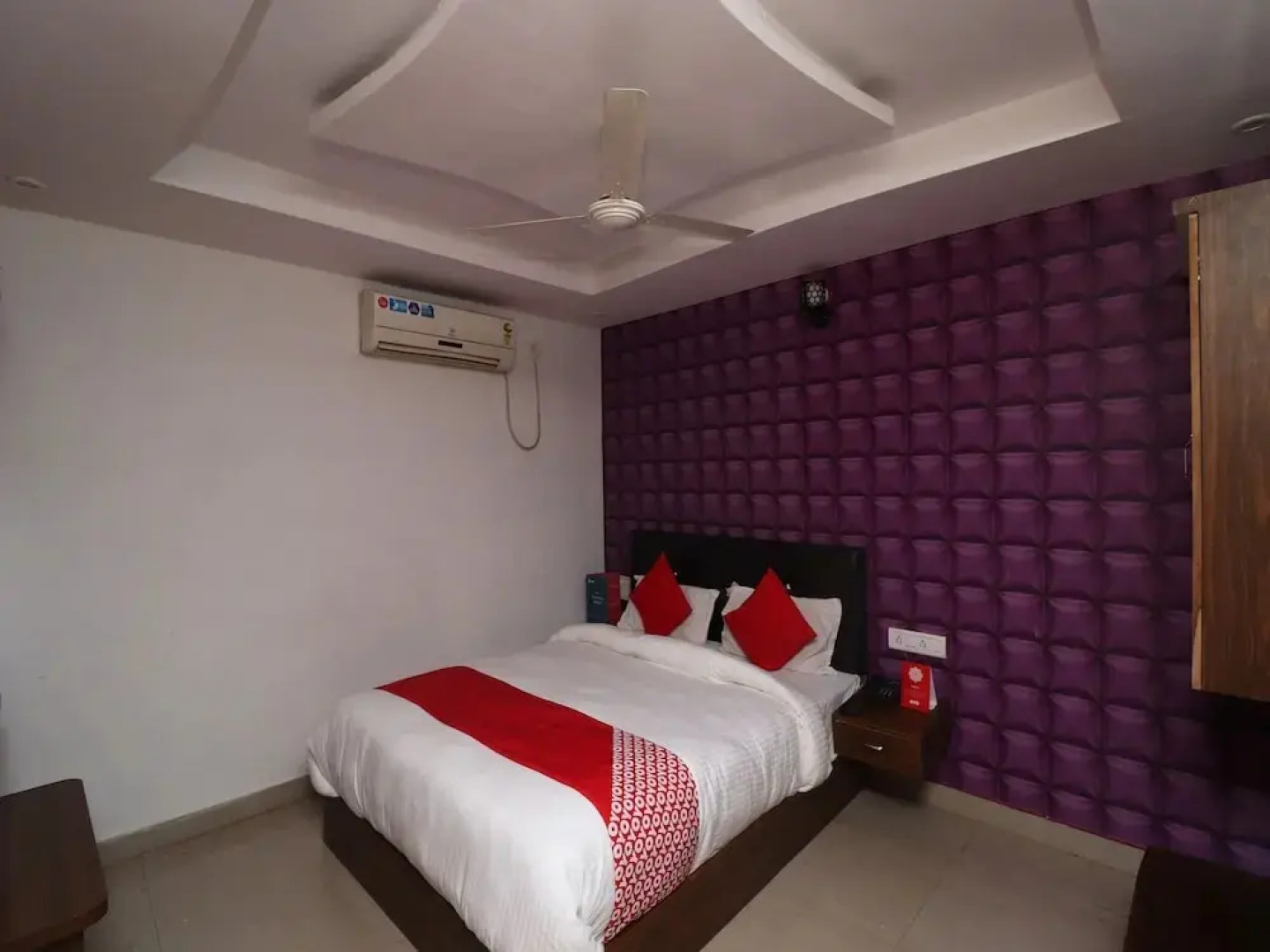 Landmark 3 By OYO Rooms