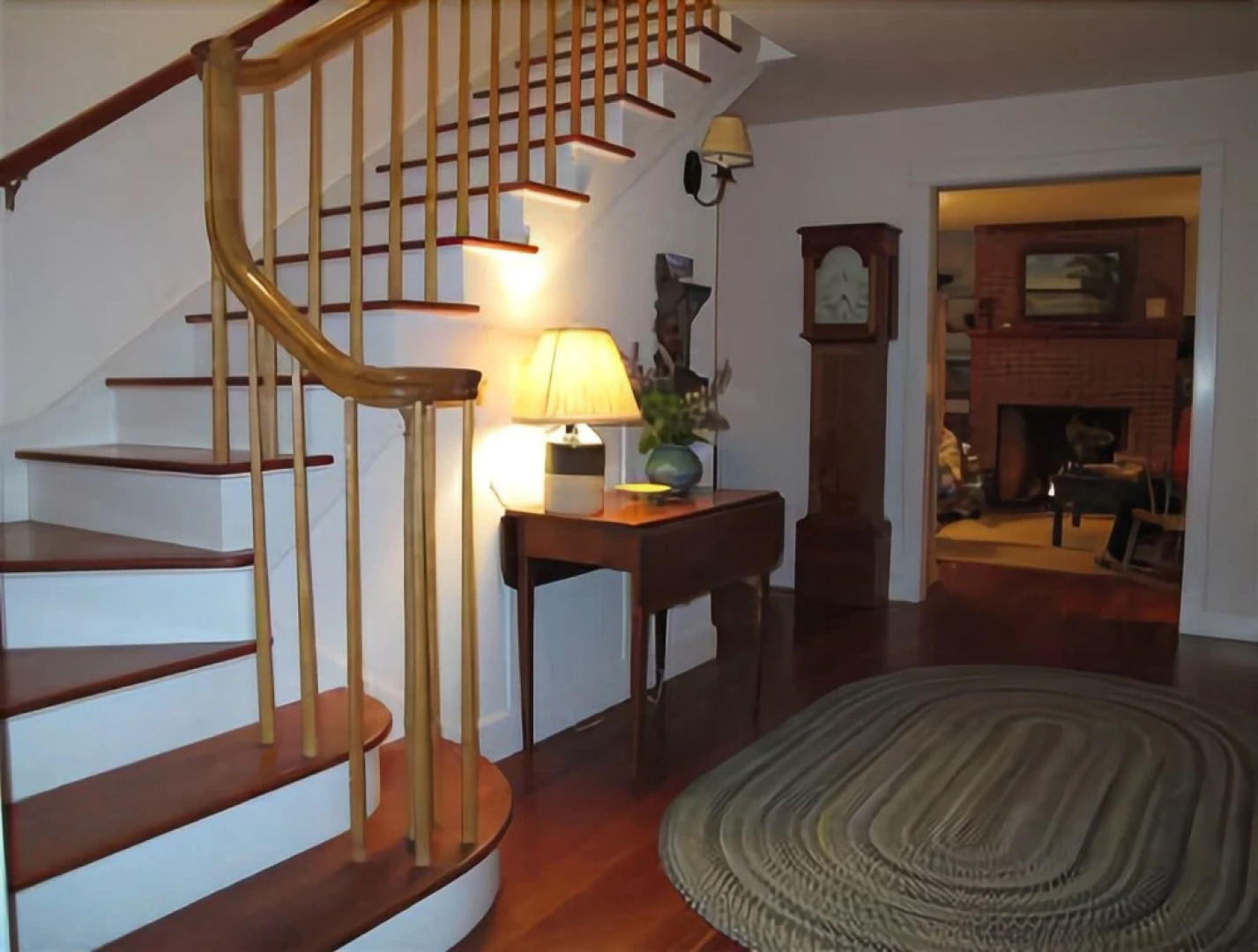 Artists Retreat - Four Bedroom Home