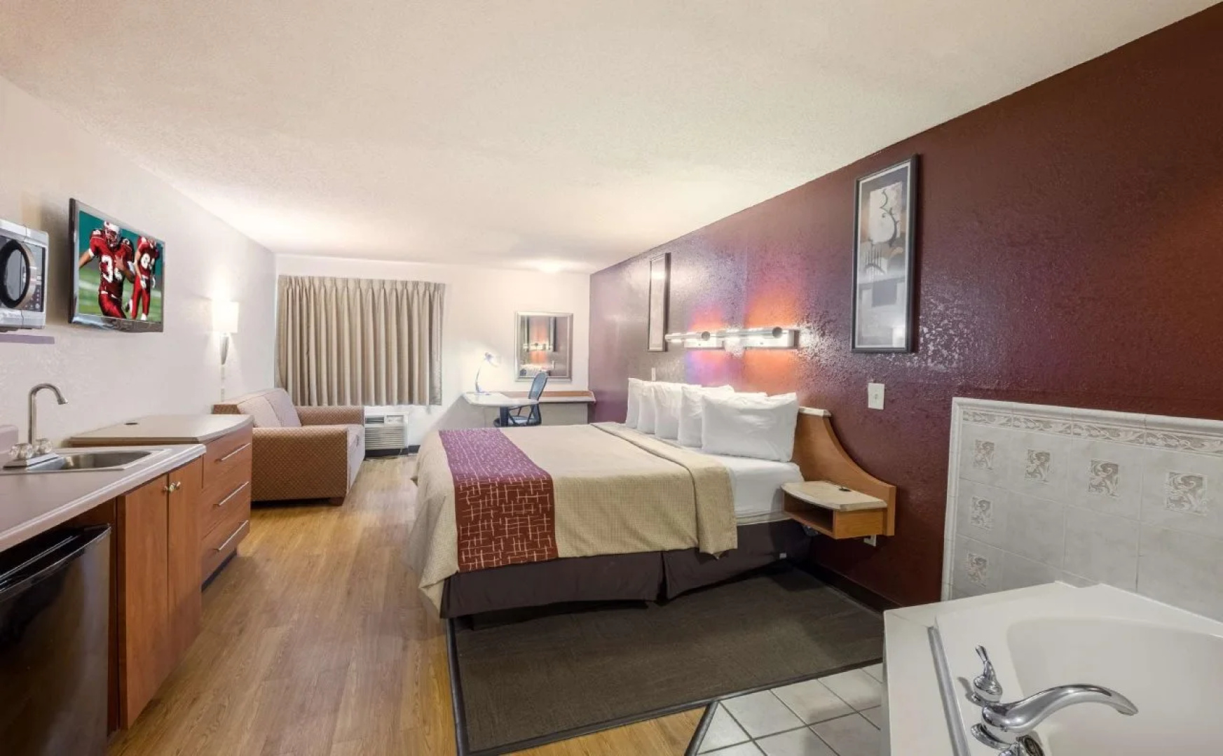 Red Roof Inn & Suites Savannah Gateway