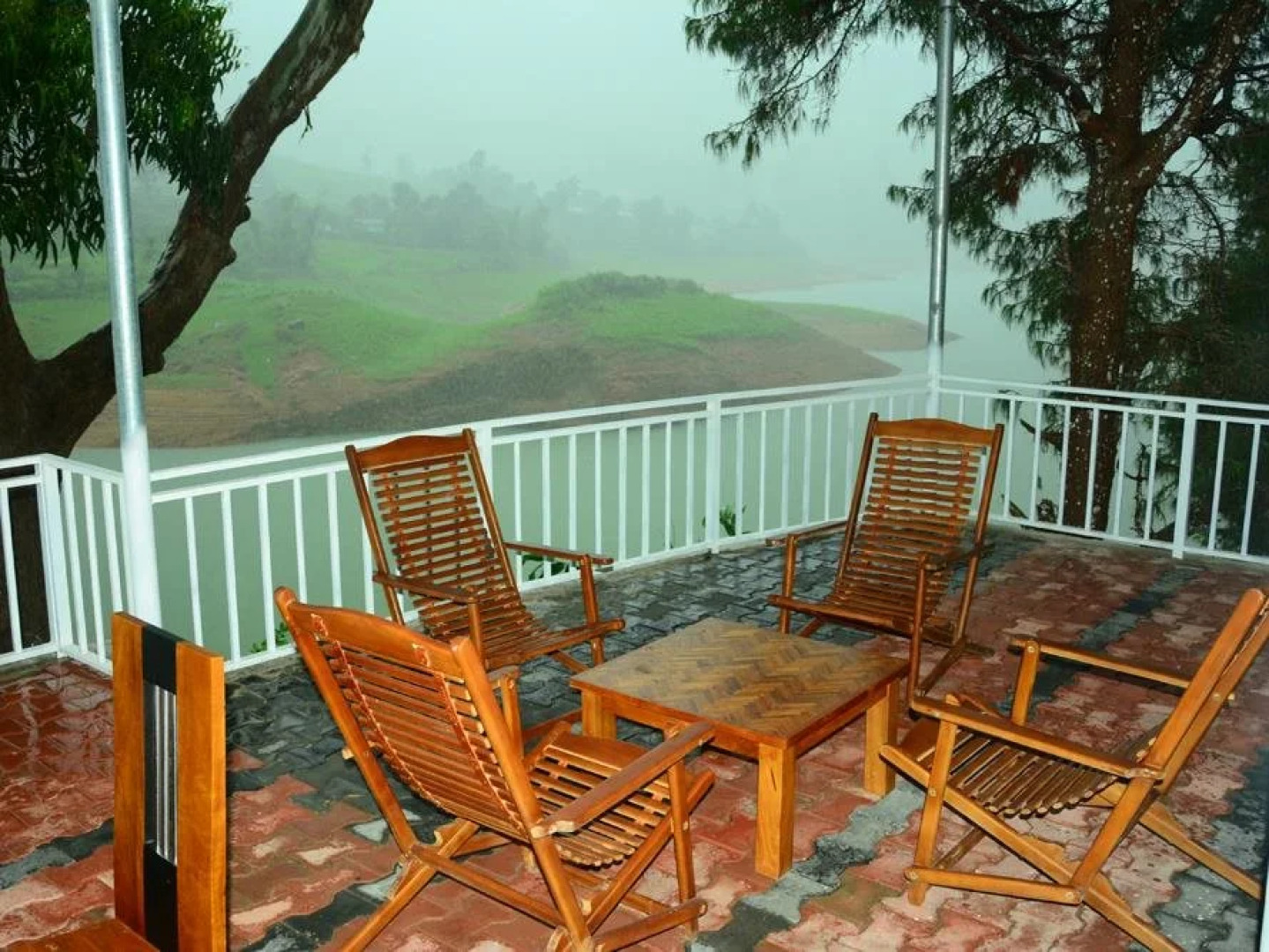 The Castlereagh Resort