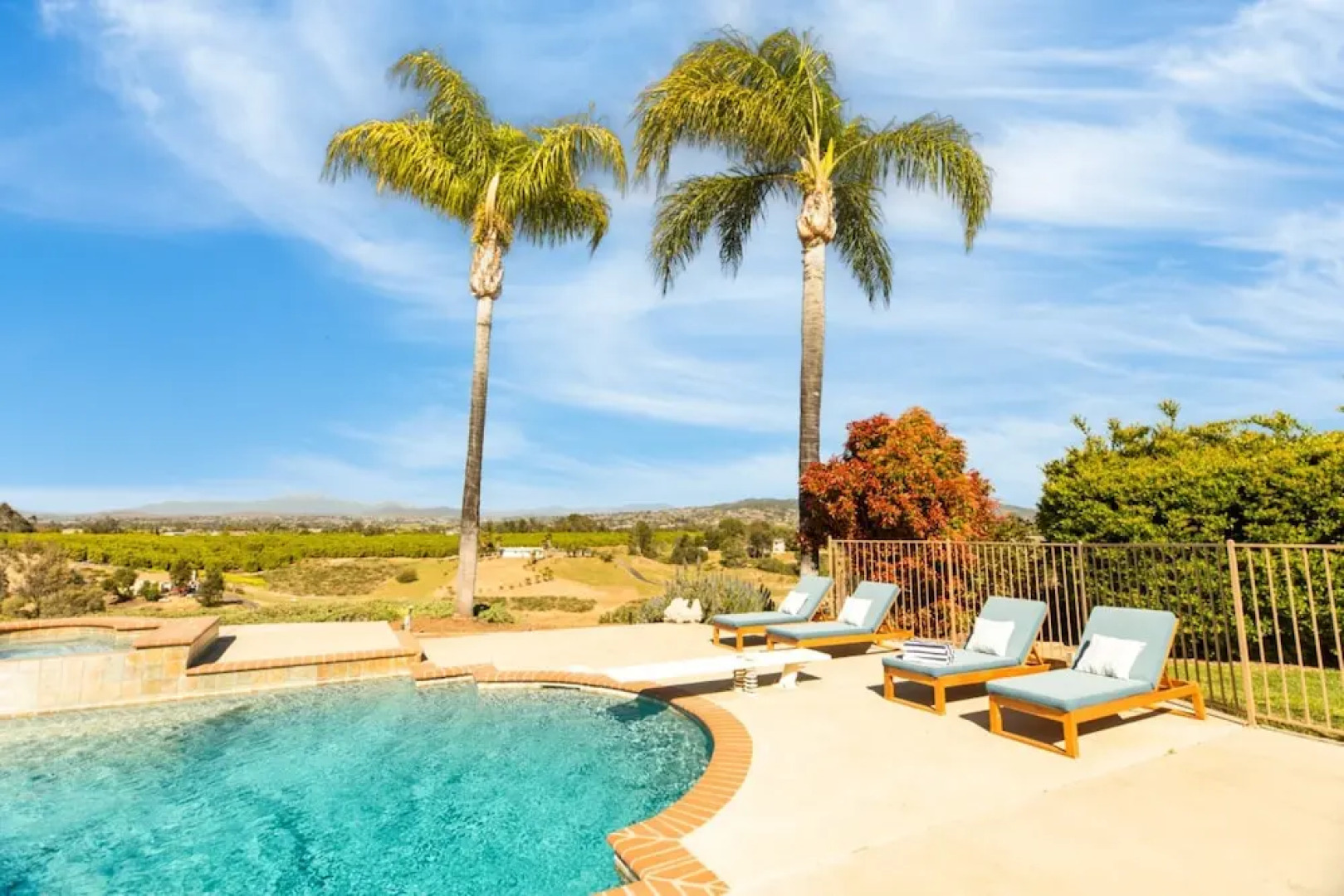 Willow by Avantstay Mountain Views - See Hot Air Balloons From Pool