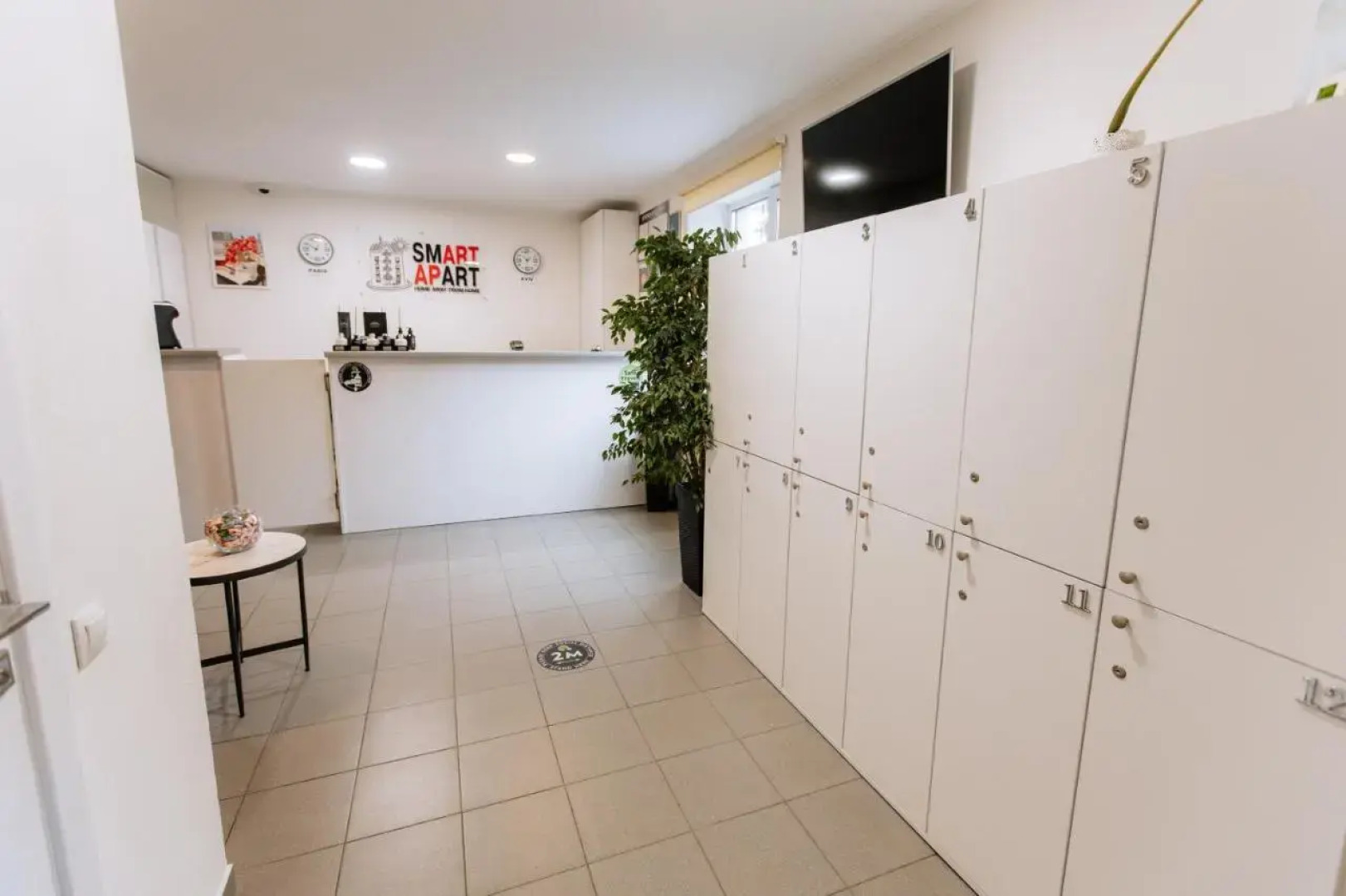 Stone City Apartment in Park Zone