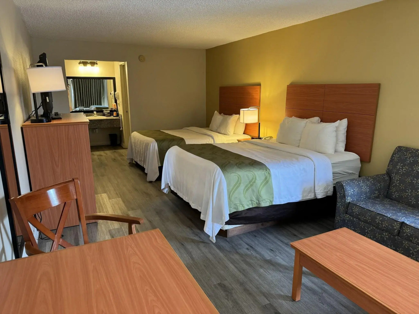 Quality Inn near Manatee Springs State Park