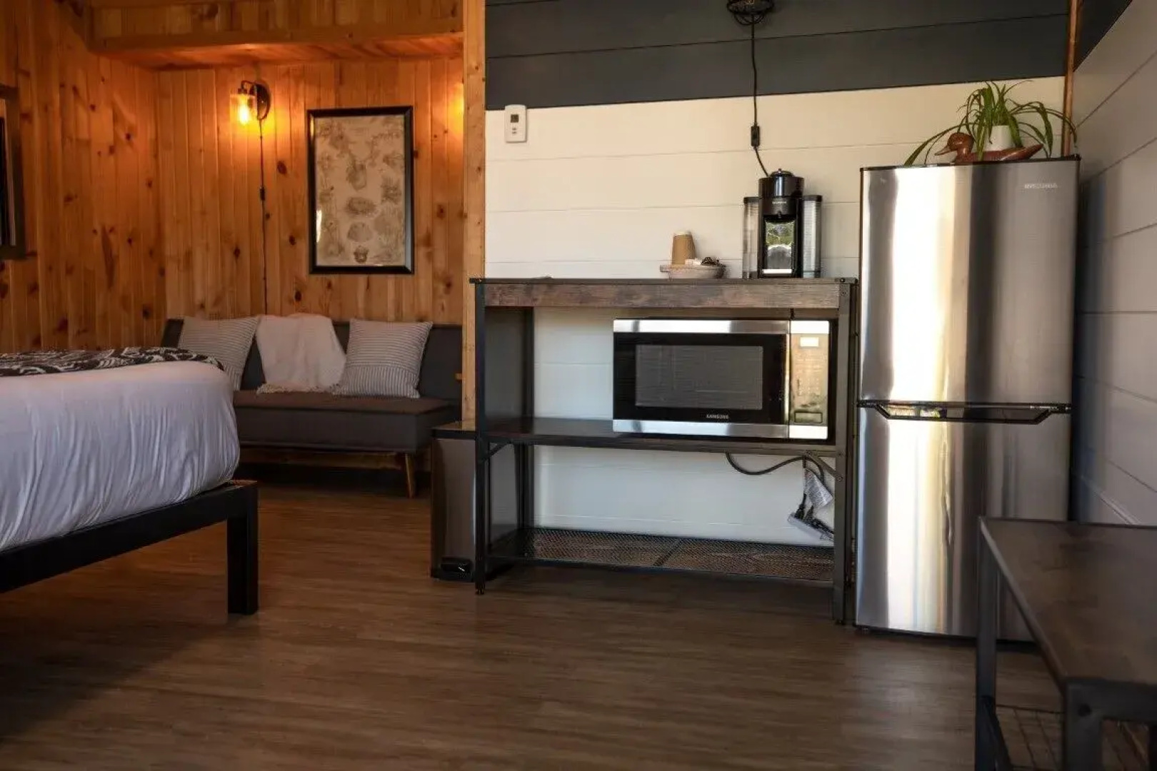 Columbia Point Resort