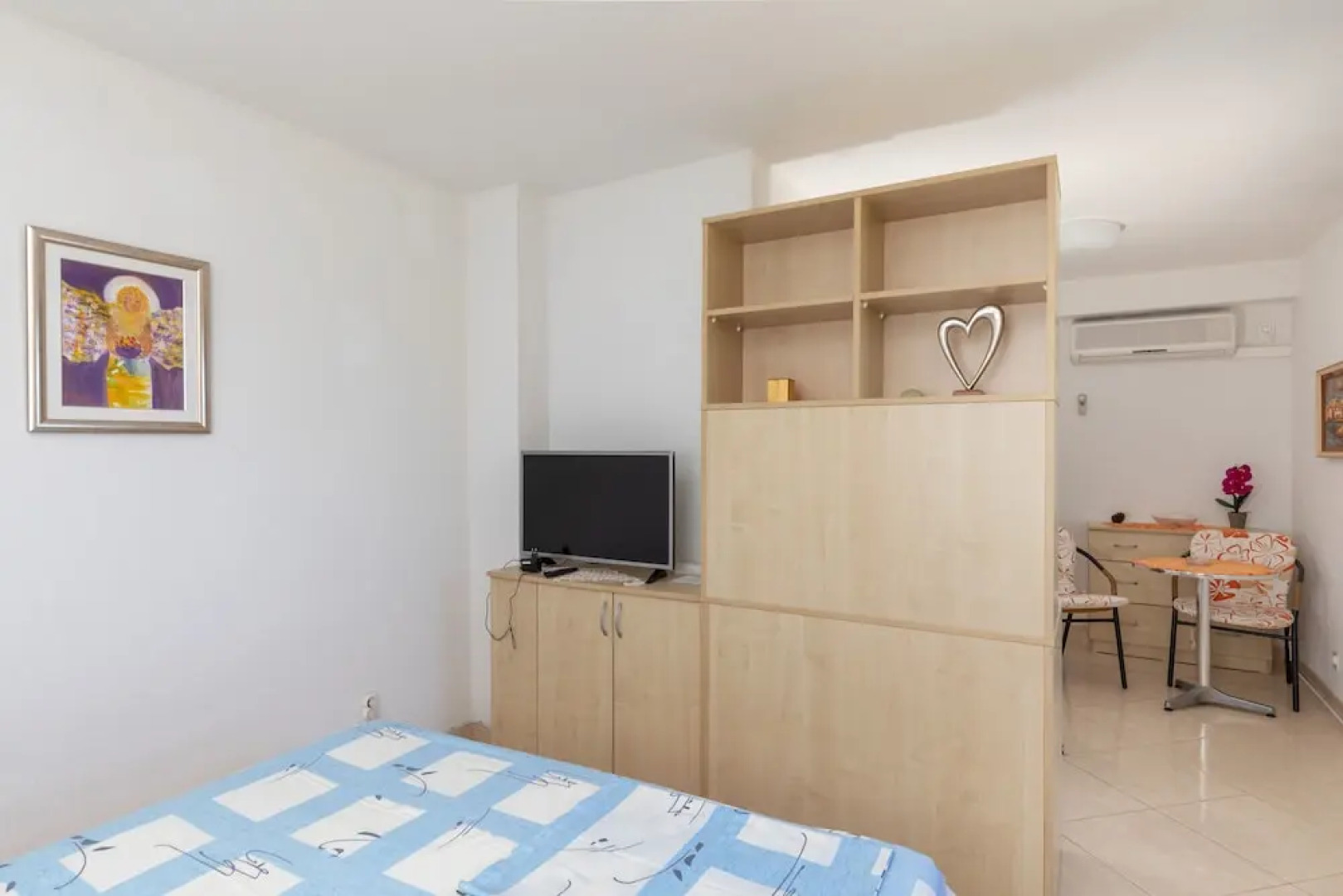 Sea Front Apartment 1