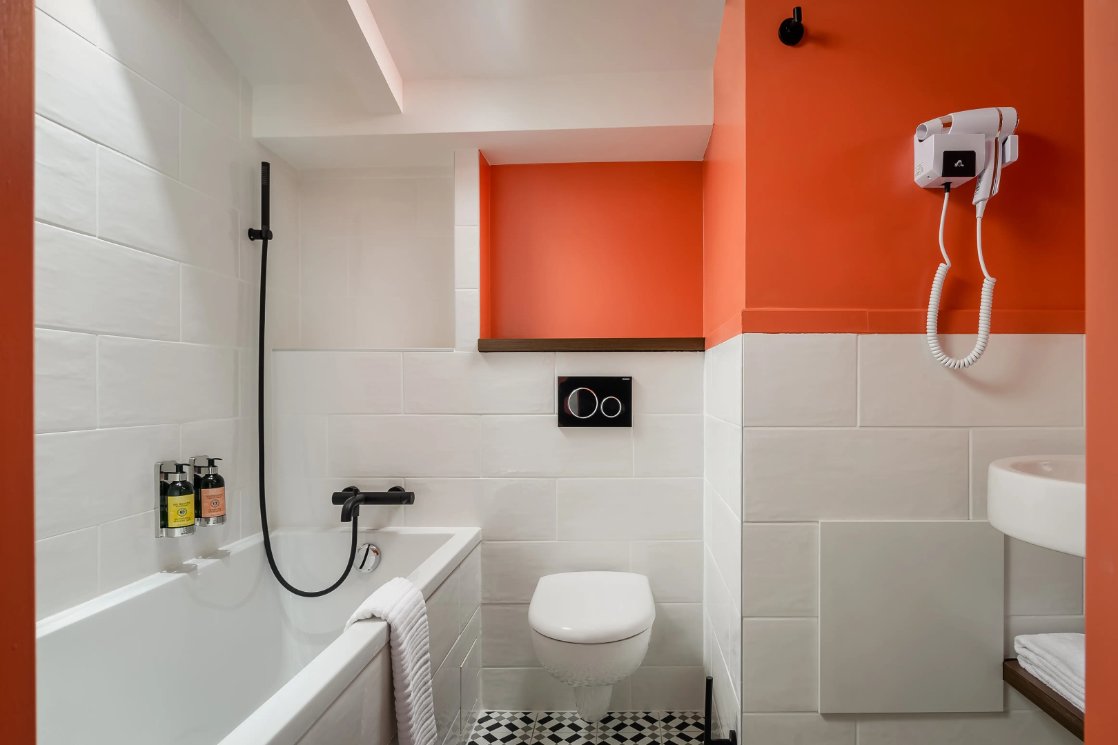 Archetype Etoile Hotel