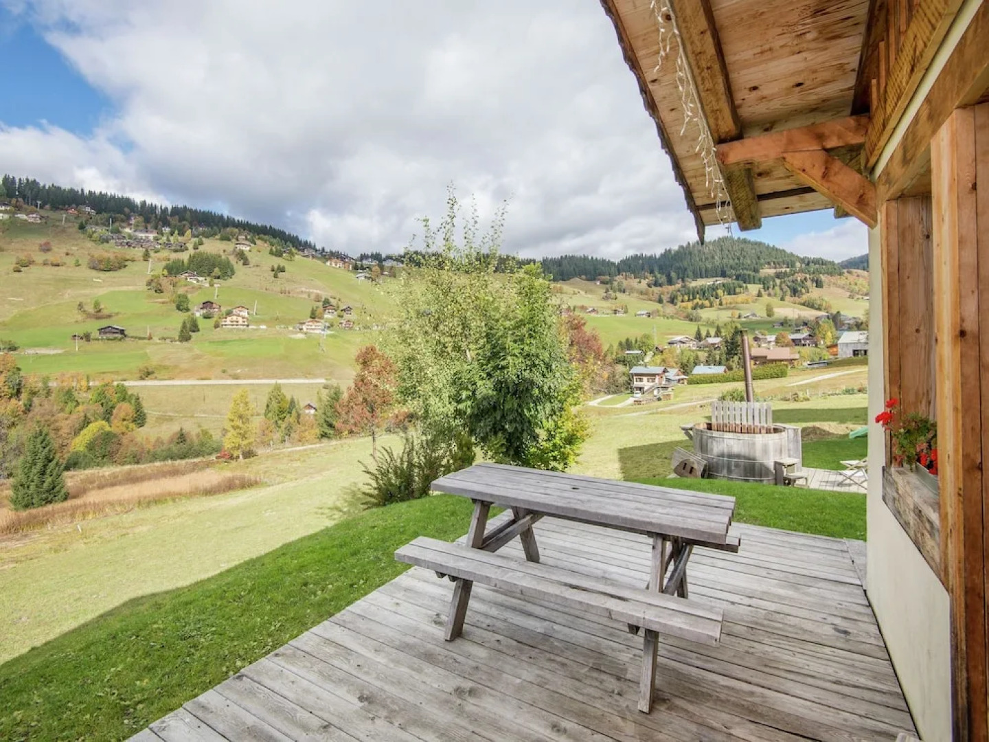 Pretty Apartment in a Separate Mountain Chalet