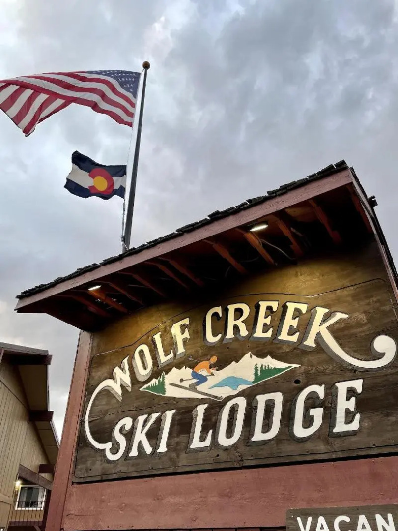 LOGE Wolf Creek