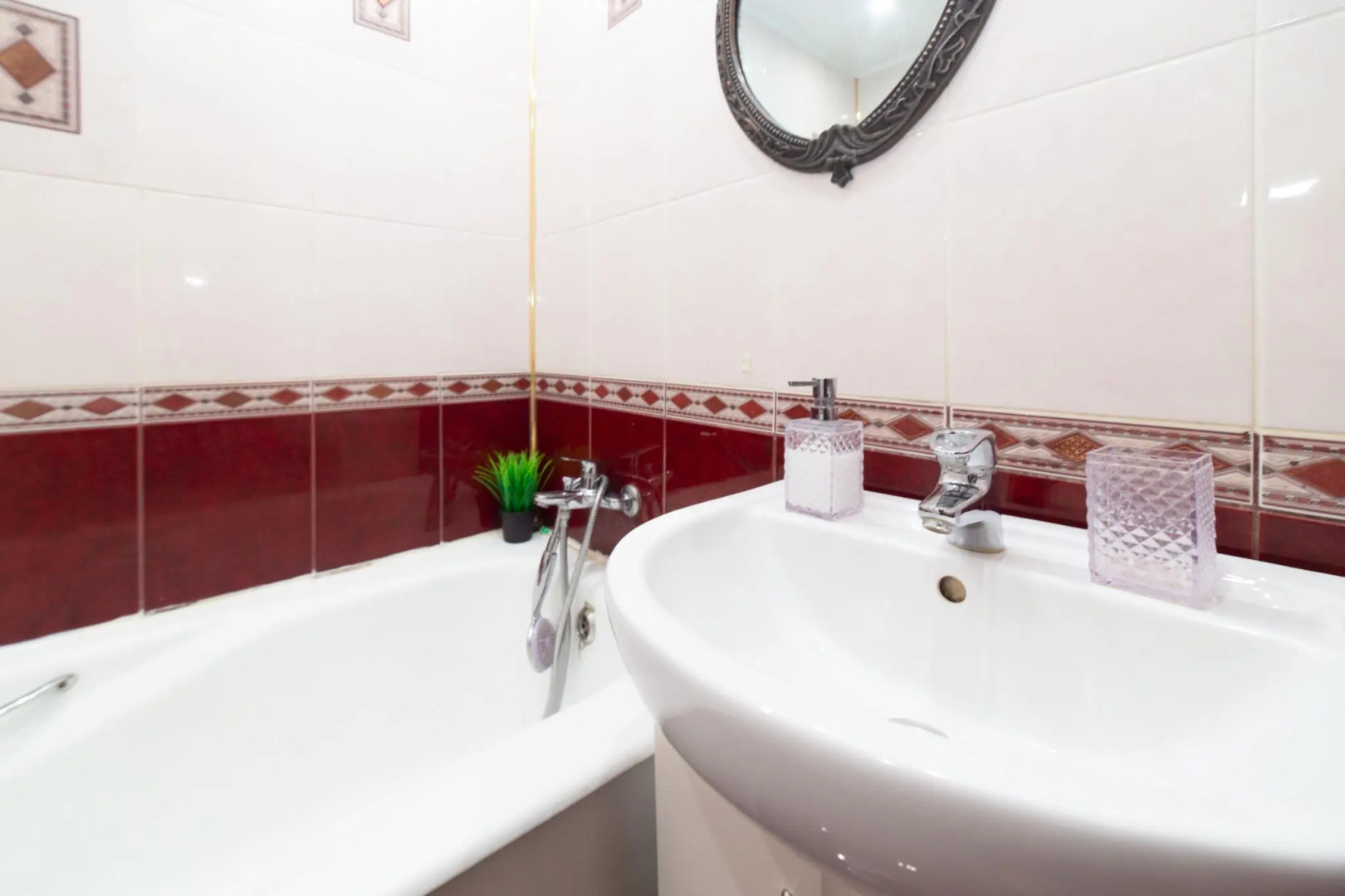 Ночник на улице Муравленко 35