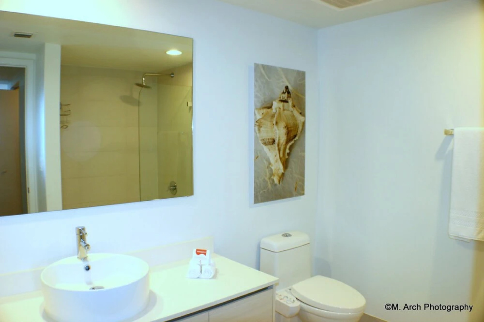 Hallandale Suites by 1stHomeRent