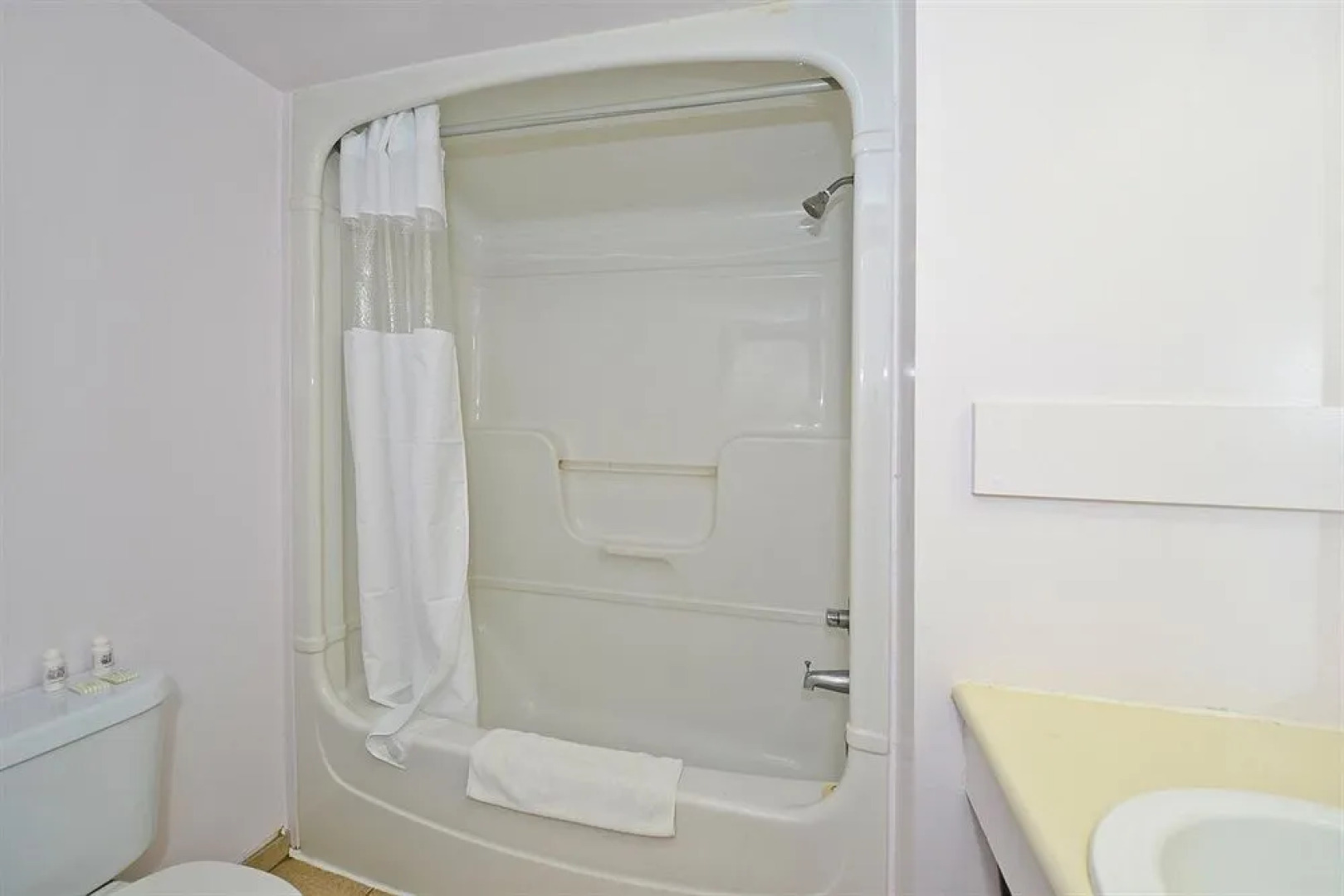 Canadas Best Value Inn