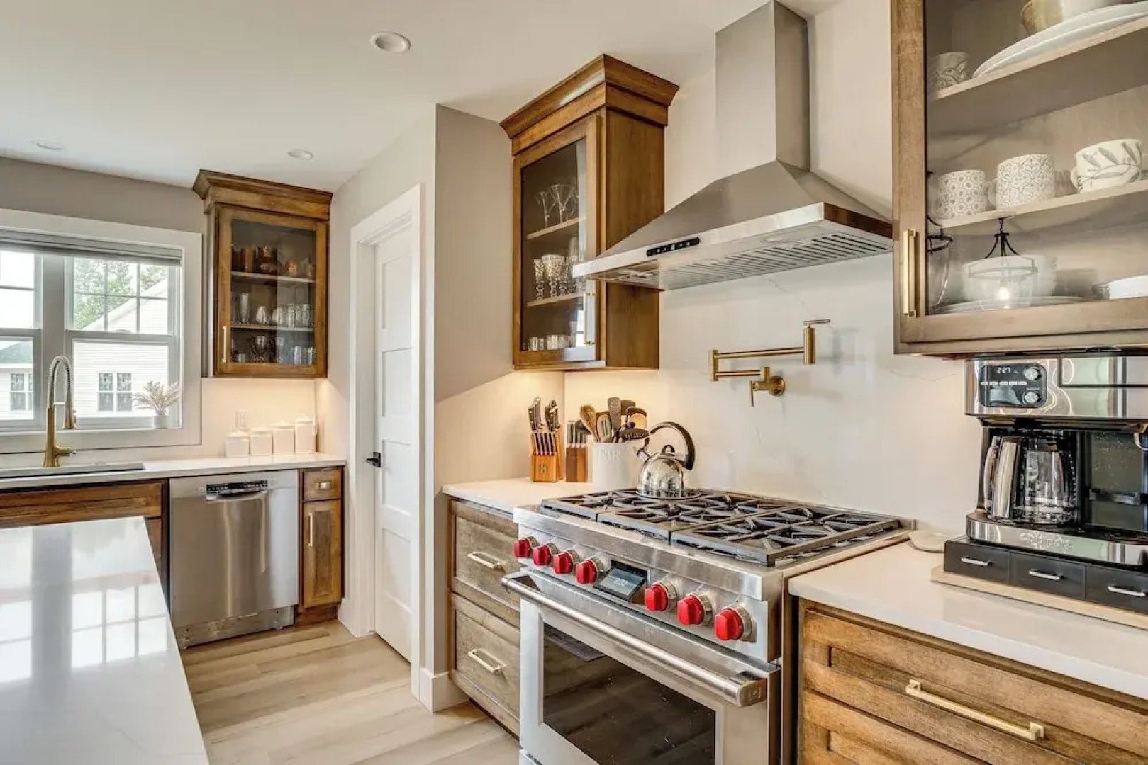 Walk to Beaches + Restaurants: Elkhart Lake Escape