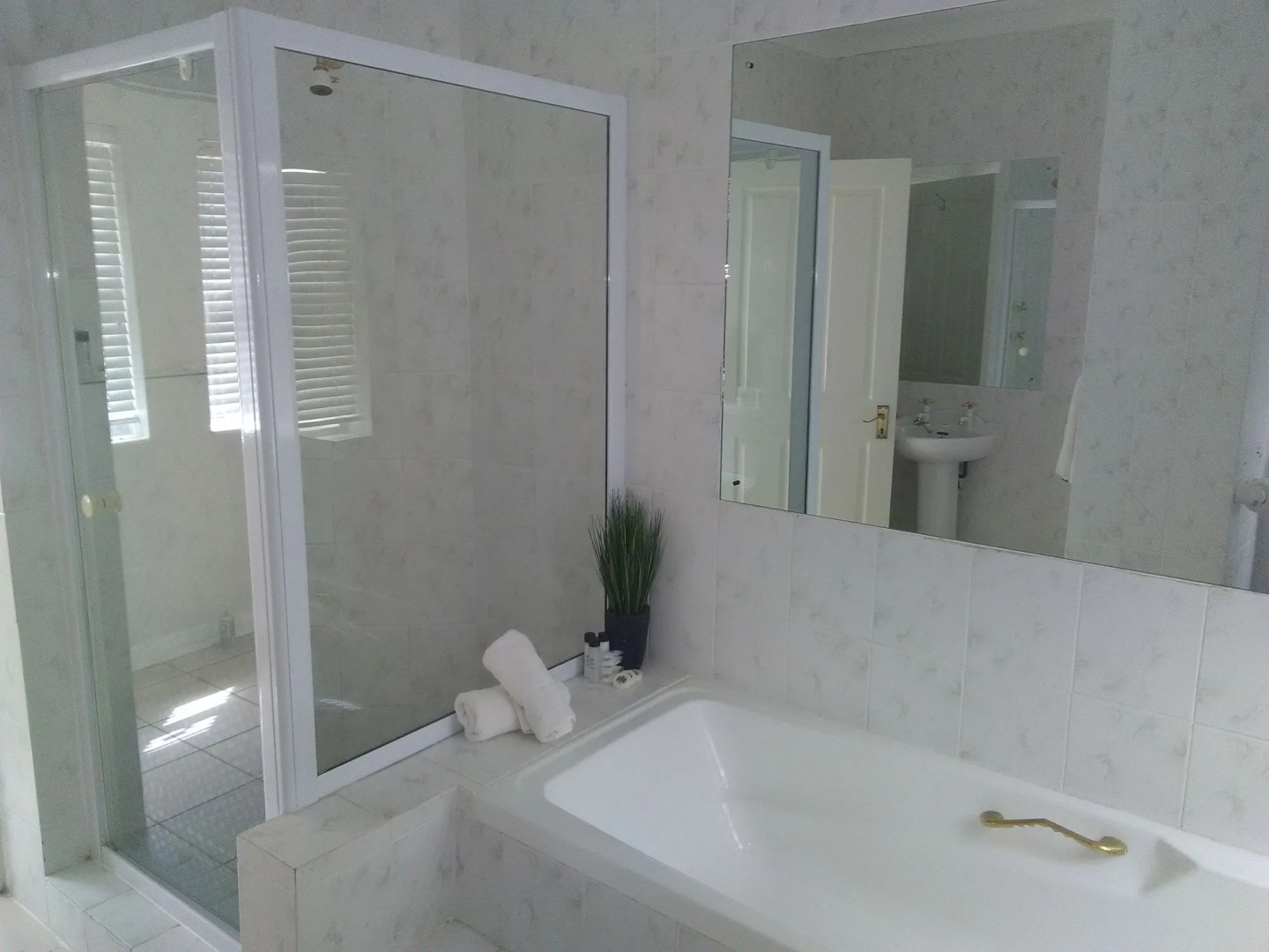 Brenton On Rocks Luxury Guest House