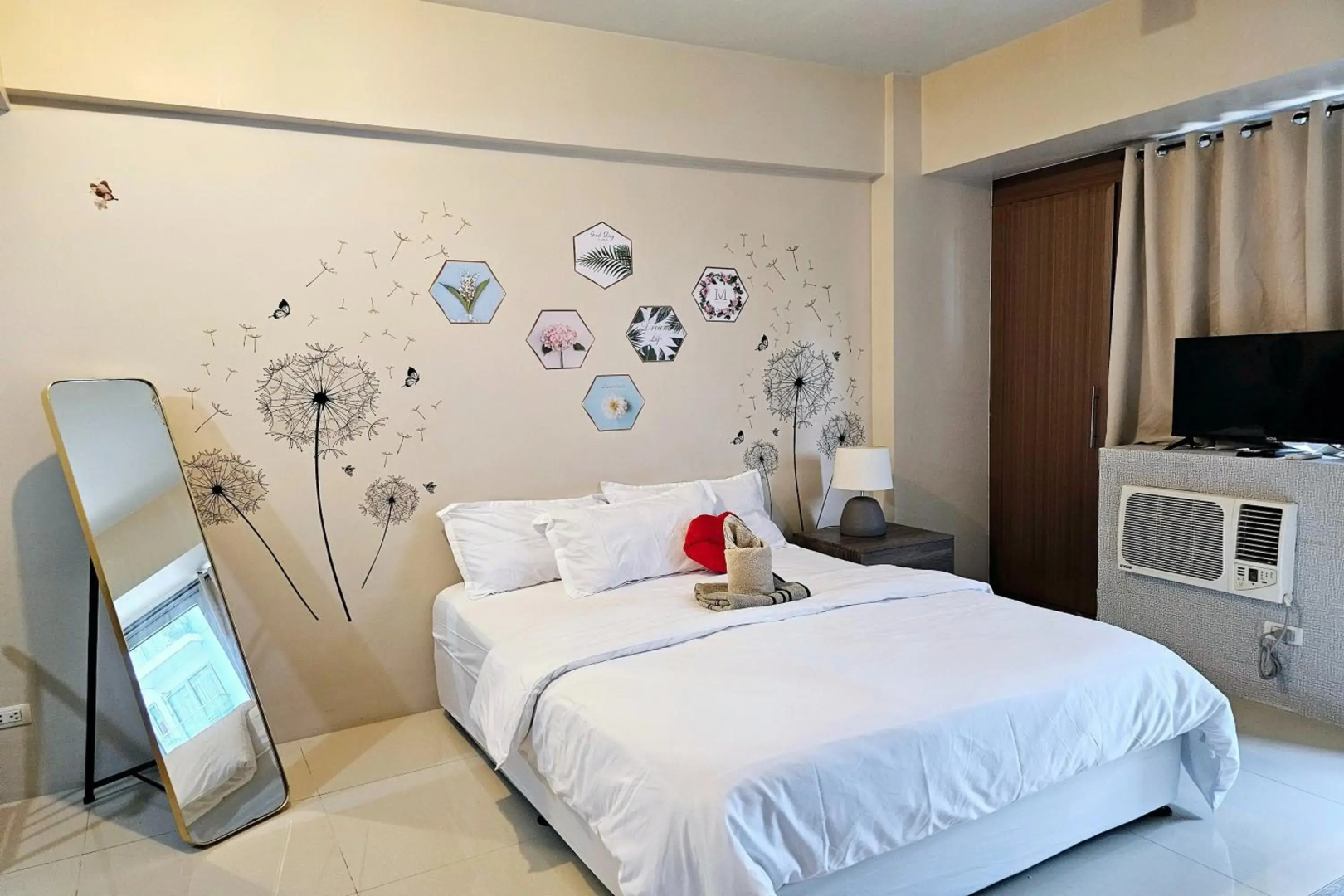 PRS @ One Palm Tree Villa near T3 Airport