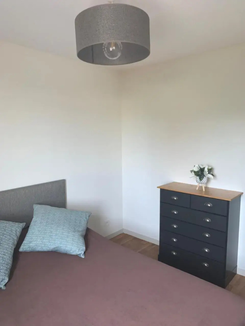 65 m2 Centre vannes 2 ch wifi parking