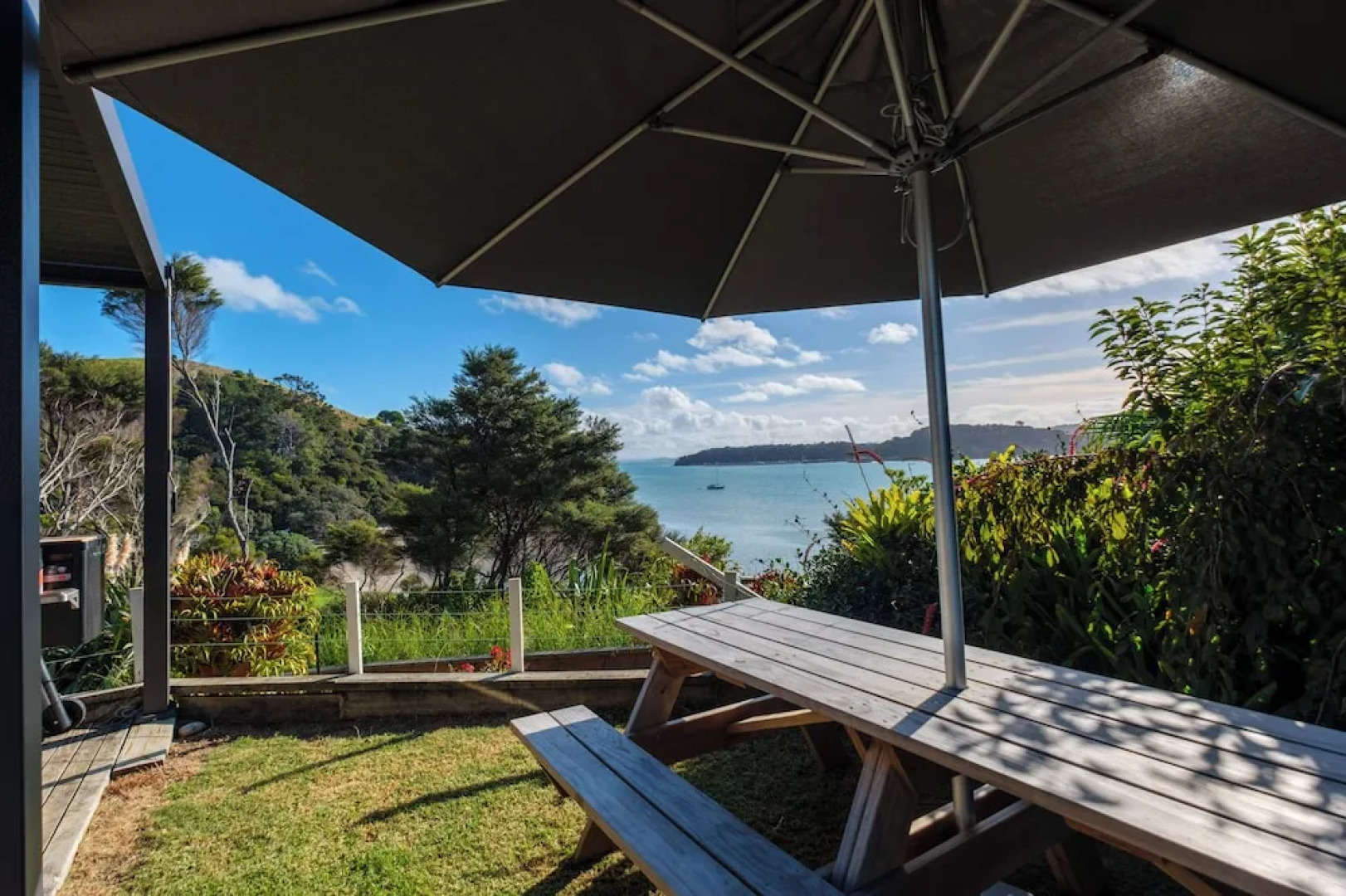 Wharetana Bay Villa with beach walkway