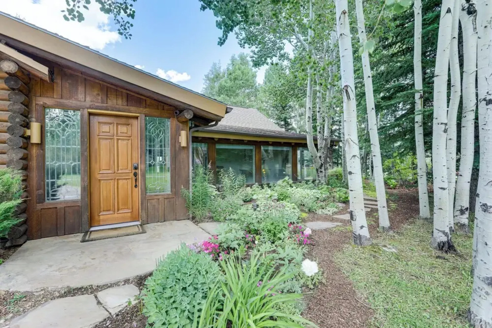 Snowmass Home w/ Hot Tub, Fireplace, & Mtn Views!